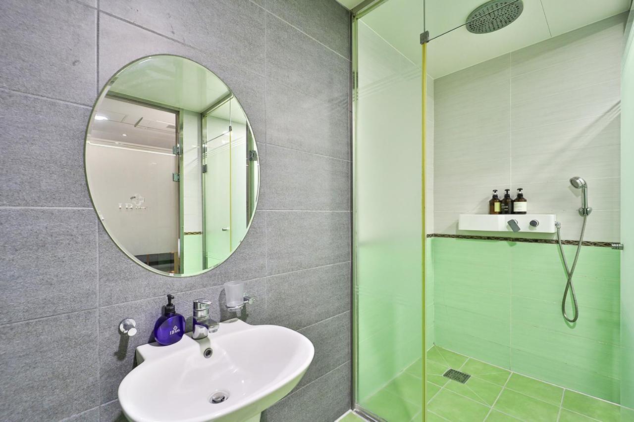 Seomyeon Ib Hotel Busan Exteriör bild