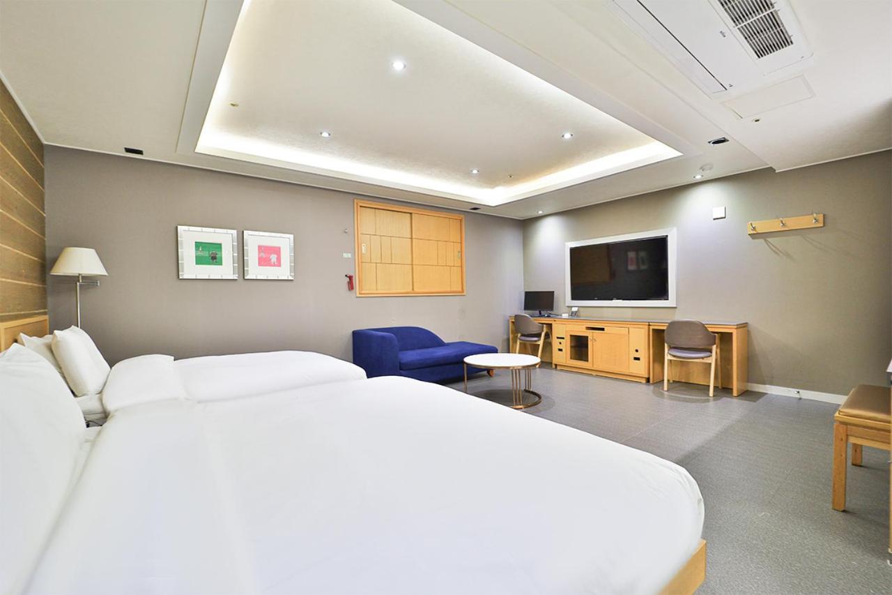 Seomyeon Ib Hotel Busan Exteriör bild