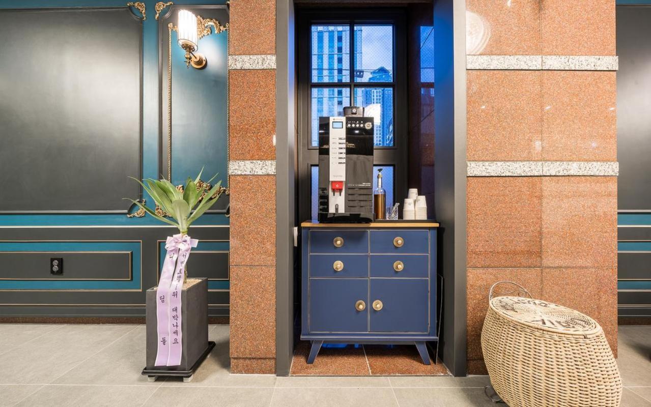 Seomyeon Ib Hotel Busan Exteriör bild