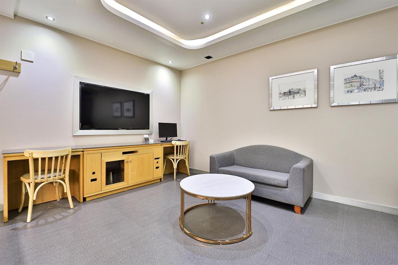 Seomyeon Ib Hotel Busan Exteriör bild